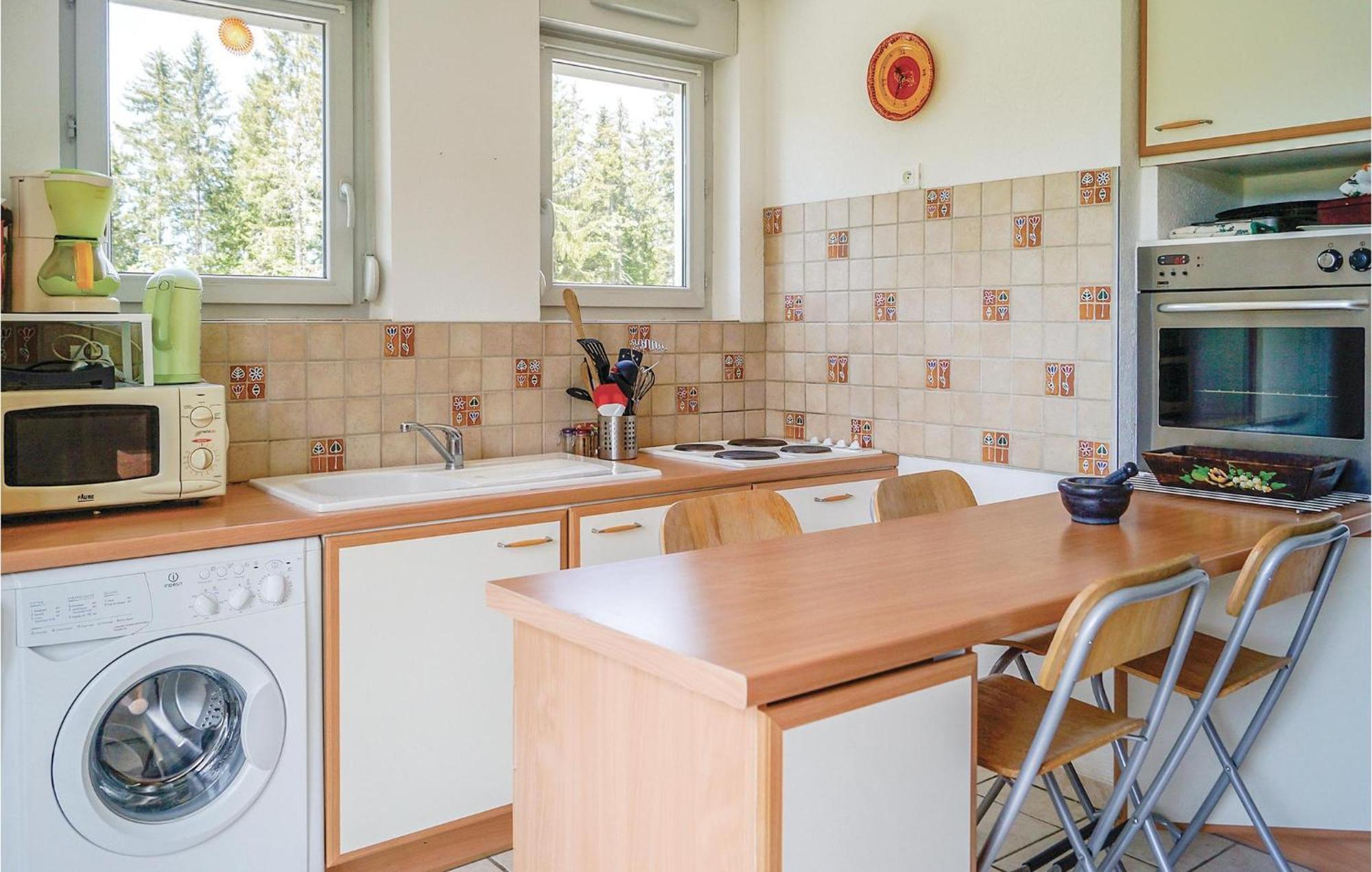 Cozy Apartment In Premanon With Kitchenette Zewnętrze zdjęcie